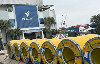 Tôn Việt Pháp Gold - Đột phá với công nghệ phủ Anti-finger